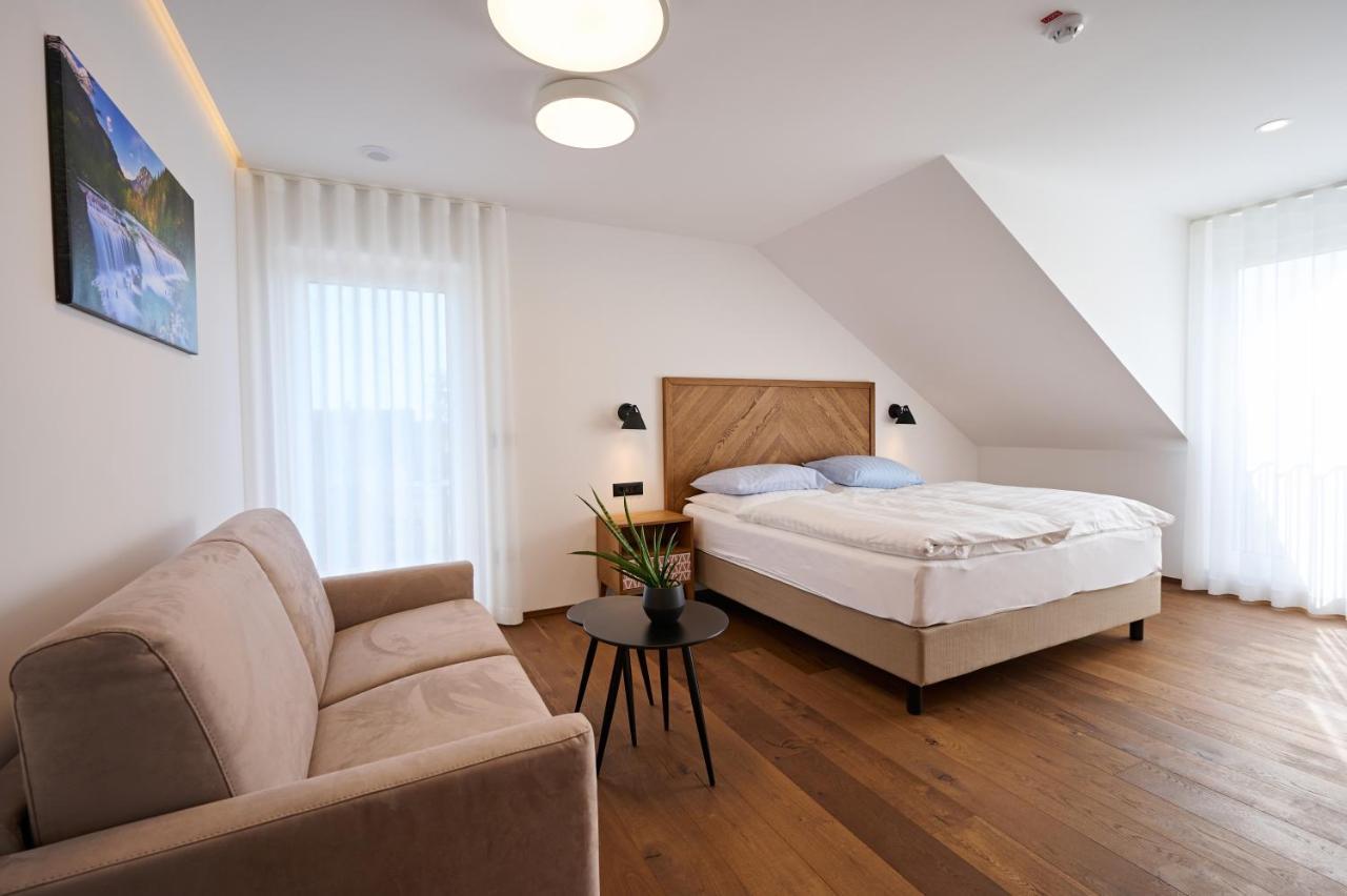 Hisa Ancka, Sencur - 3 Min To The Airport Hotel Exterior photo